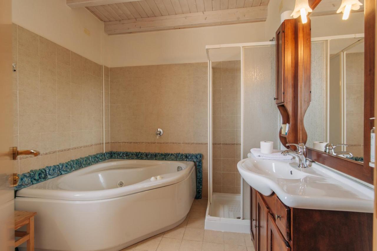 Locanda Belvedere Saludecio Екстериор снимка