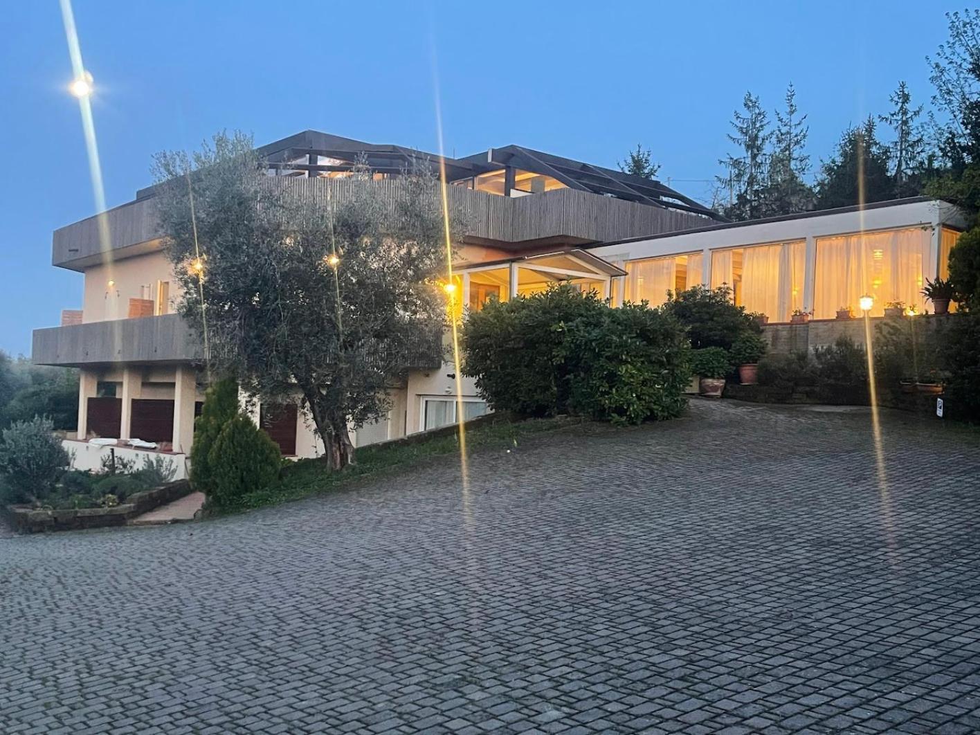 Locanda Belvedere Saludecio Екстериор снимка